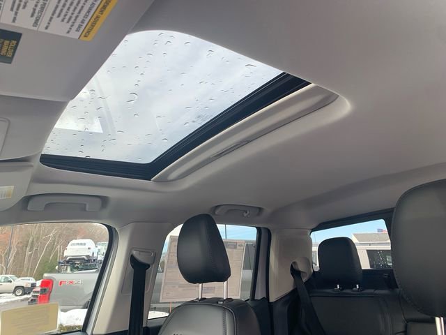 New 2026 Ford Maverick Lariat w/ Black Appearance Package image 25