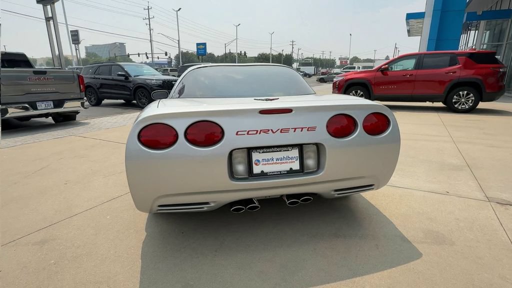 Used 1999 Chevrolet Corvette Coupe w/ Memory Pkg RWD image 7