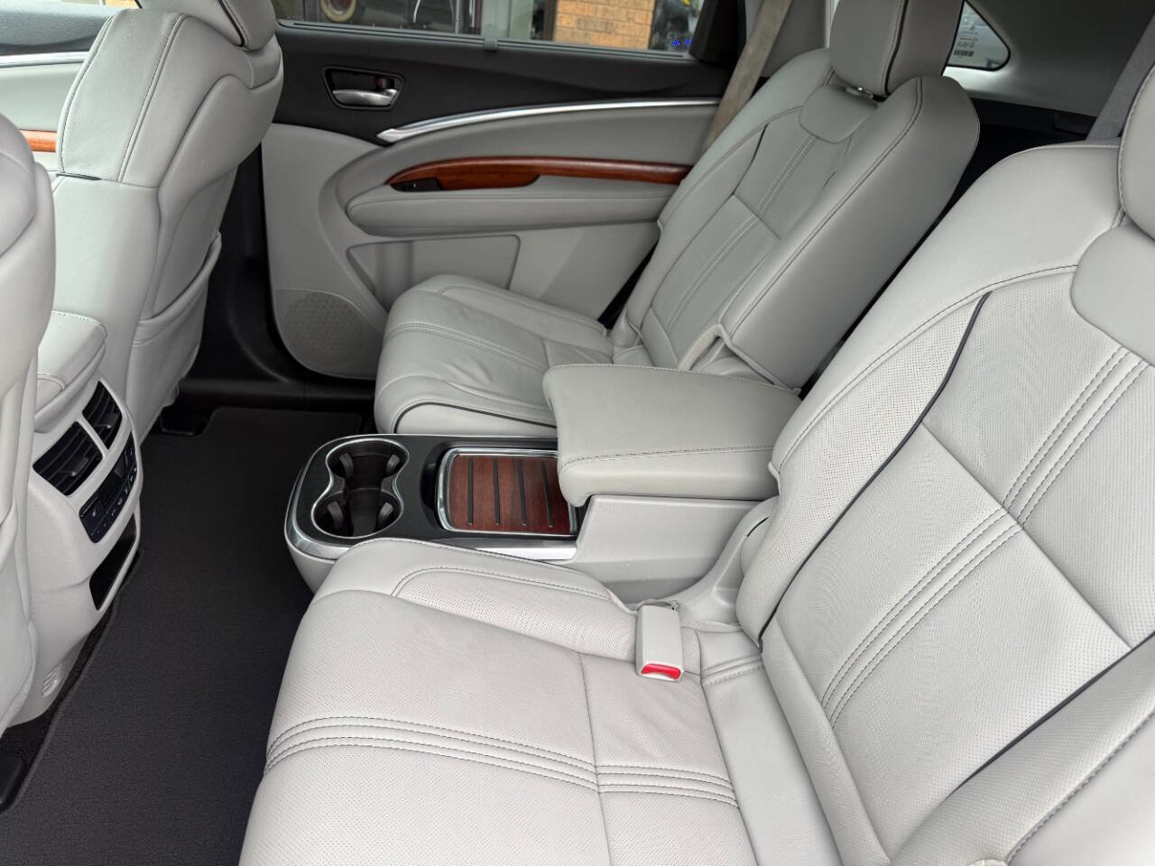 Used 2017 Acura MDX SH-AWD w/ Advance Package image 23