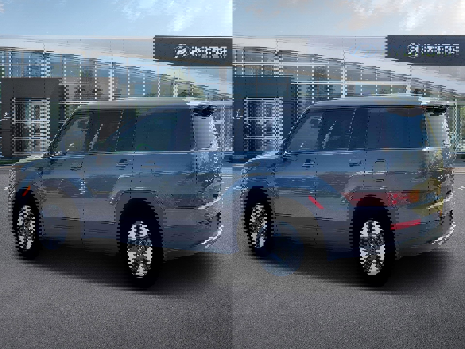 New 2026 Hyundai Santa Fe SE image 4