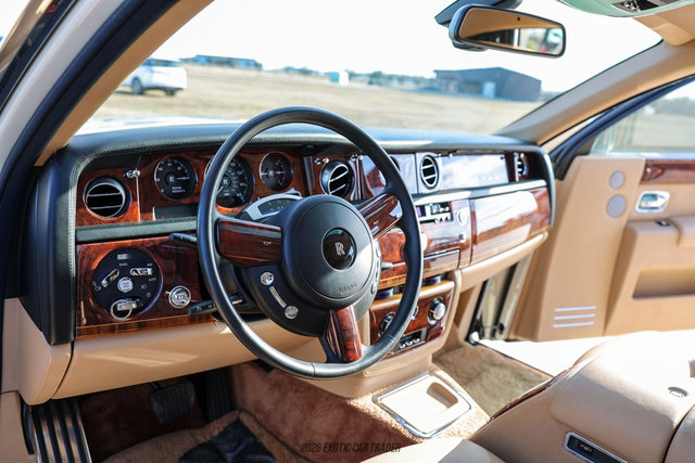 Used 2012 Rolls-Royce Phantom Sedan RWD image 27
