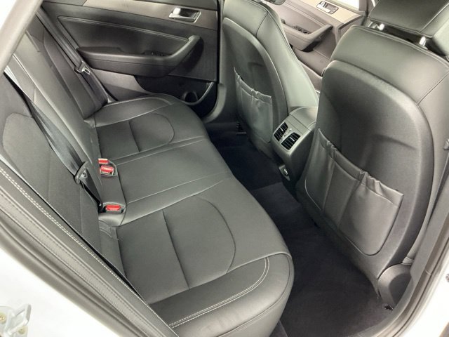 Used 2017 Hyundai Sonata Limited 2.0T FWD image 12