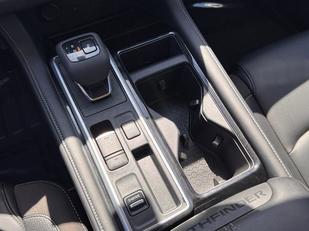 Certified 2024 Nissan Pathfinder SL w/ SL Premium Package image 18