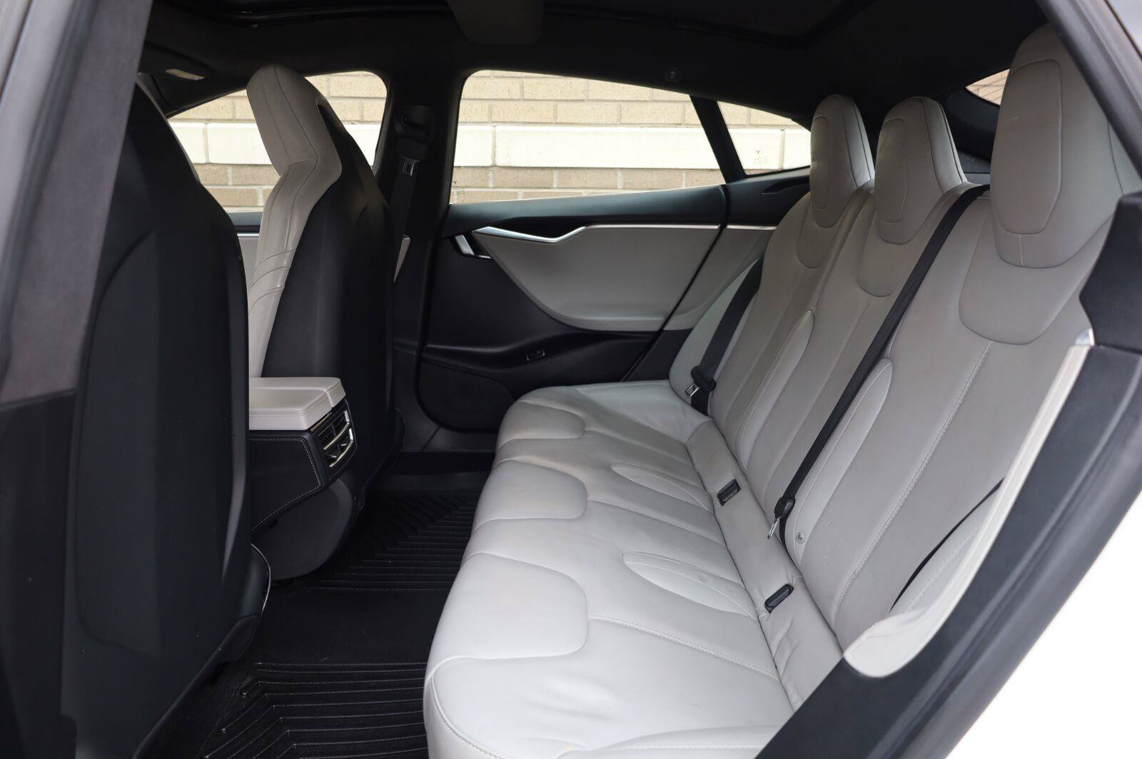 Used 2016 Tesla Model S 75 RWD image 22