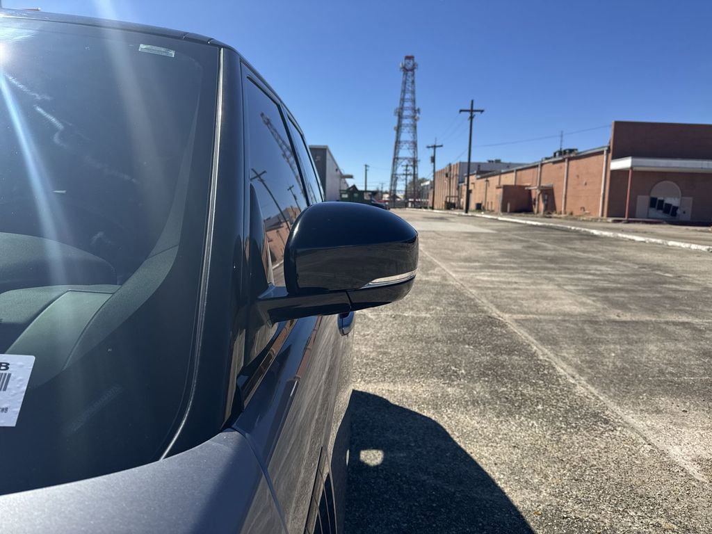 Used 2021 Land Rover Range Rover P525 Westminster Edition image 11