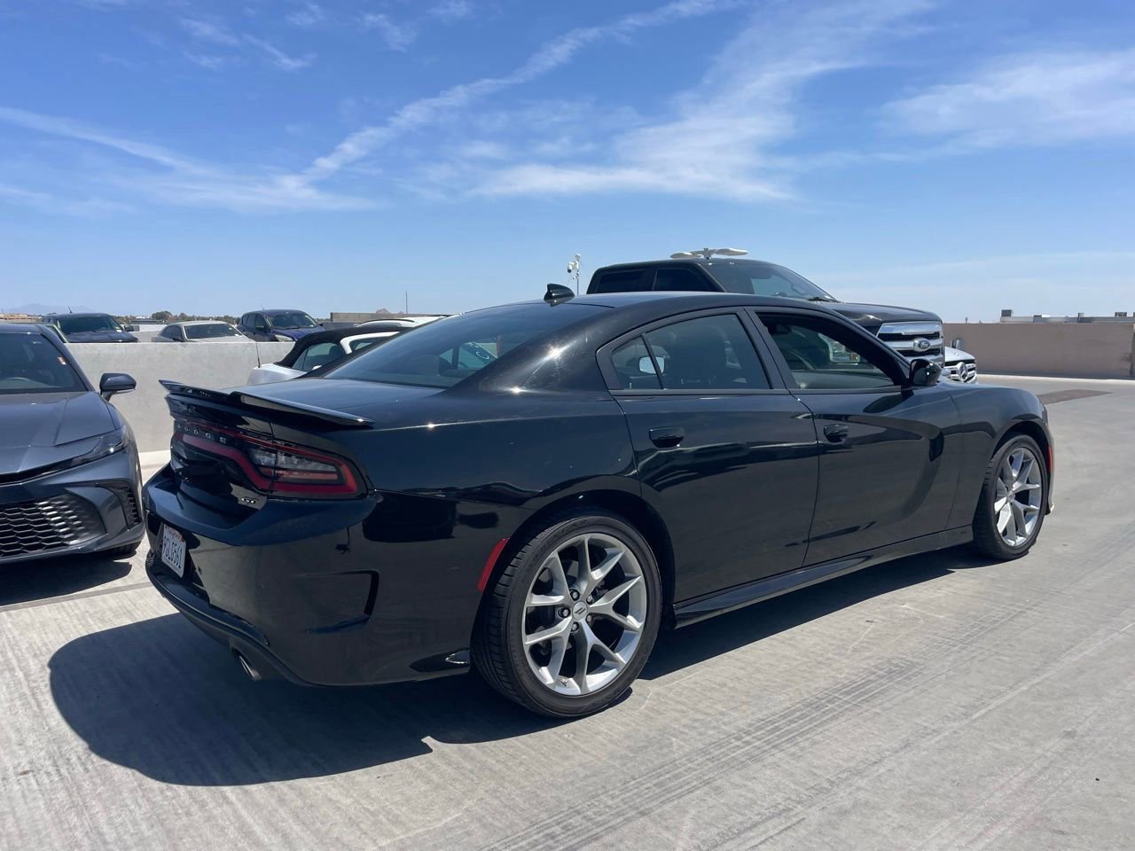 Used 2023 Dodge Charger GT w/ Technology Group RWD image 2