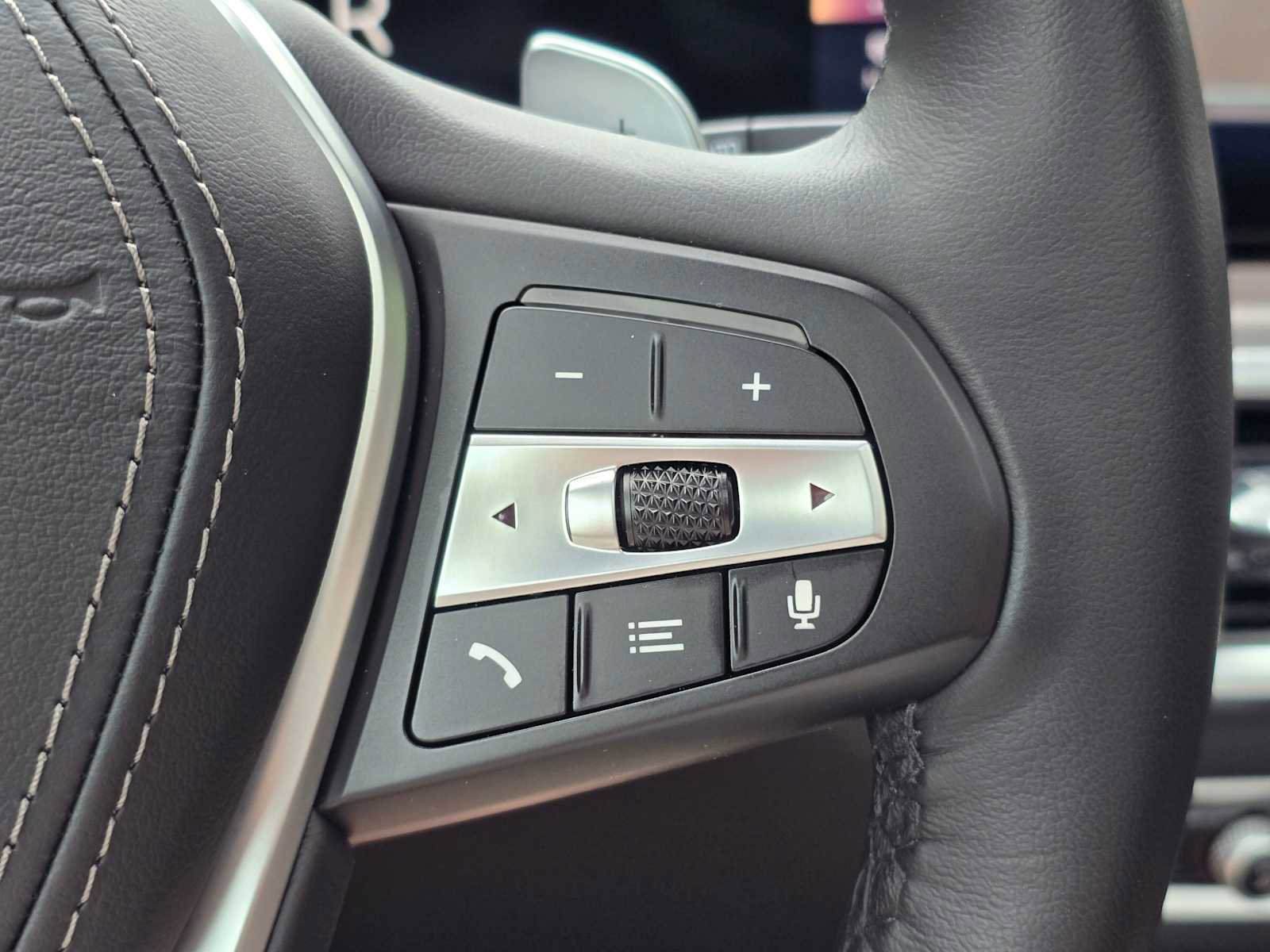 Used 2026 BMW X5 xDrive40i AWD/4WD image 30