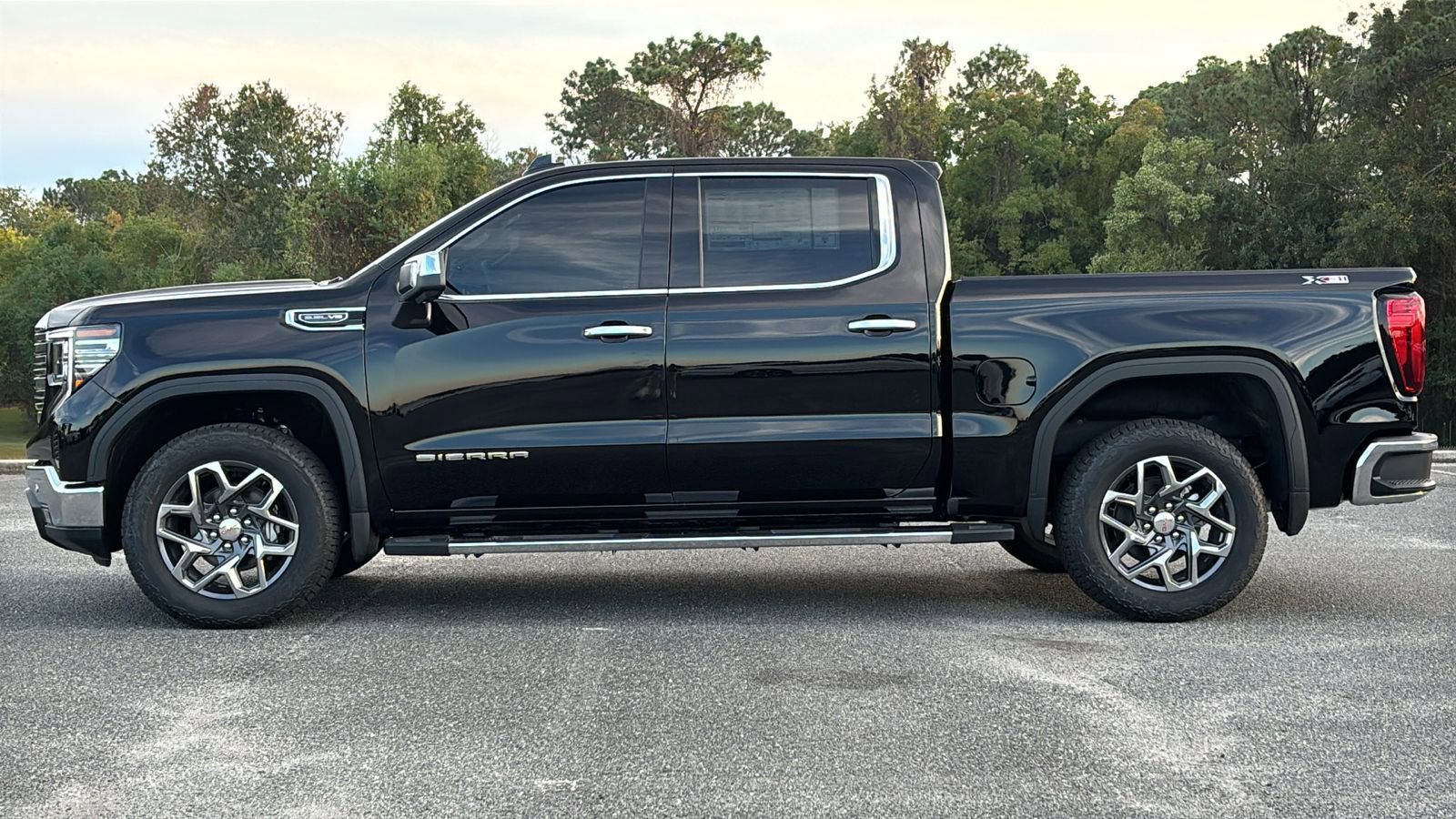 New 2026 GMC Sierra 1500 SLT w/ SLT Premium Plus Package image 33