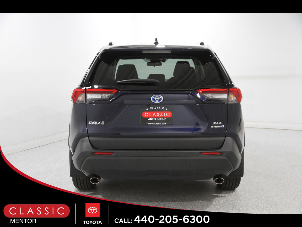Certified 2020 Toyota RAV4 XLE w/ Convenience Package AWD/4WD image 19