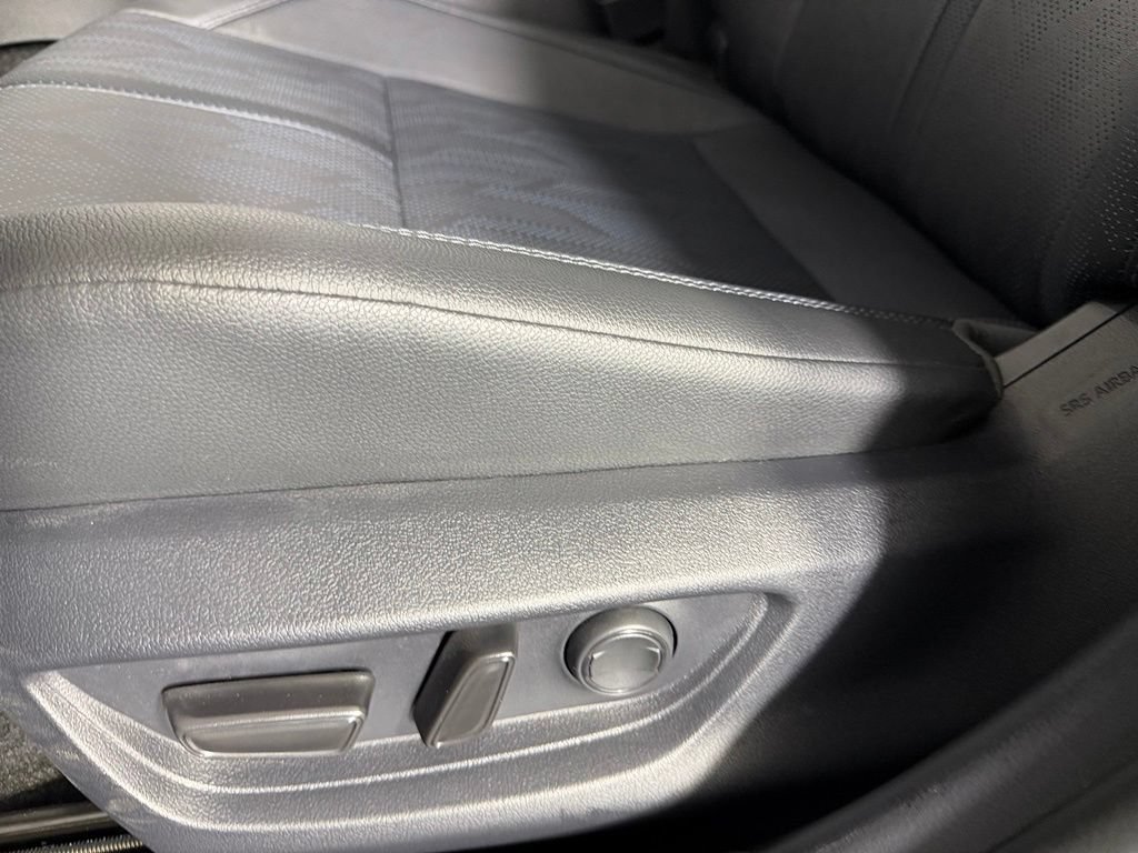 Used 2026 Toyota Camry XSE FWD image 21