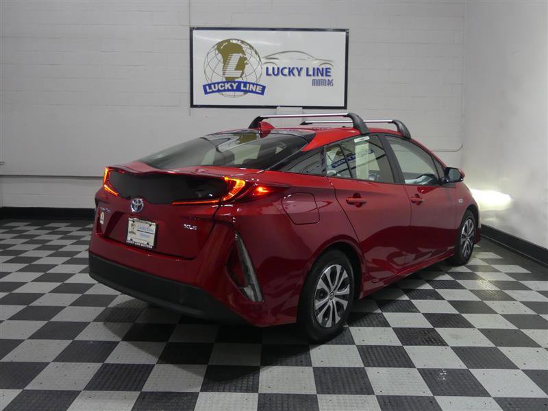Used 2021 Toyota Prius Prime XLE image 10