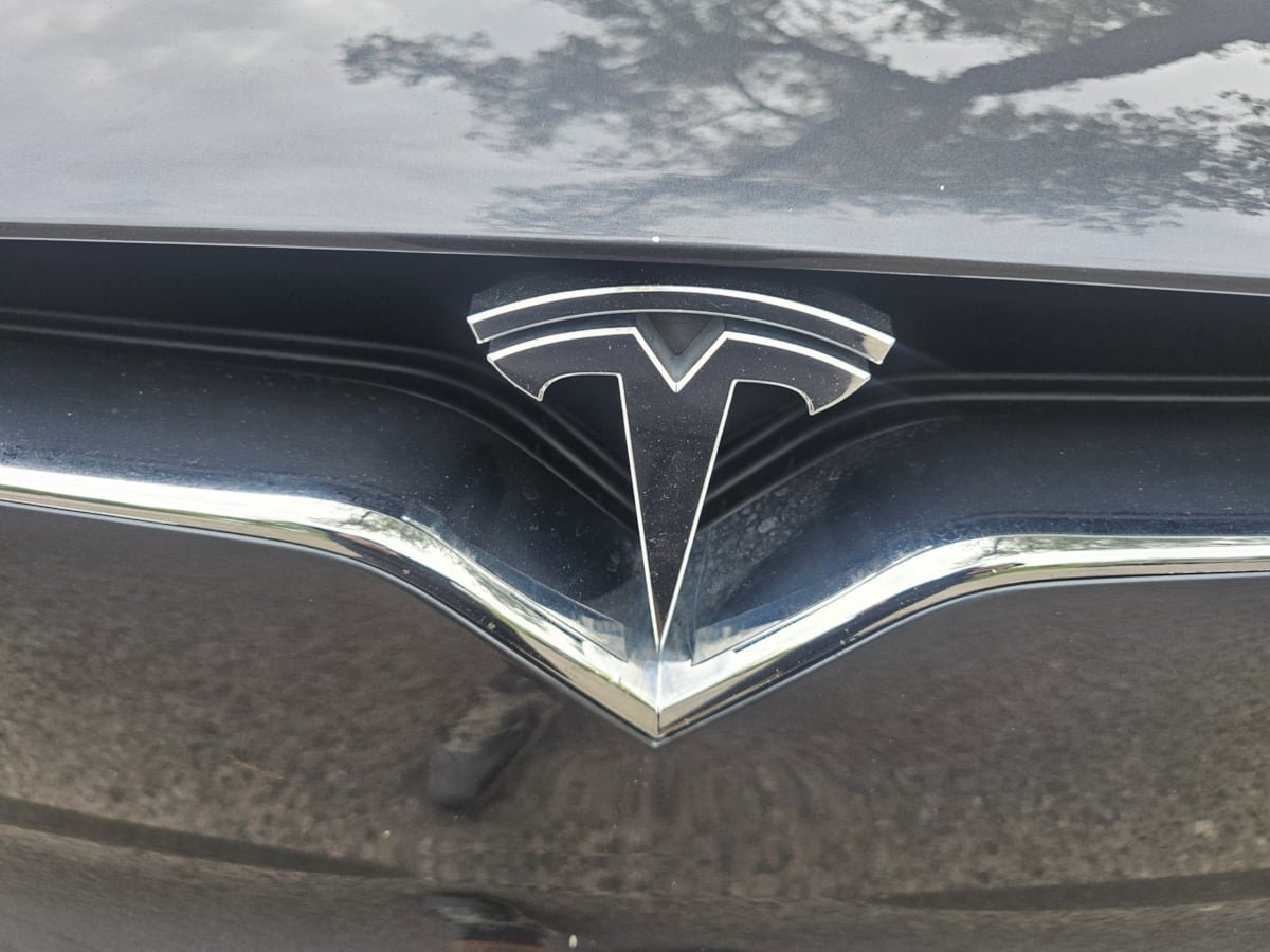 Used 2017 Tesla Model X 100D AWD/4WD image 48