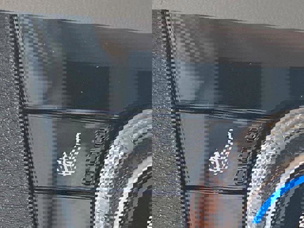 New 2025 Mitsubishi Outlander SE image 8