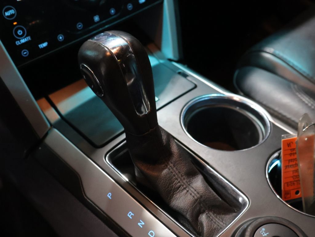 Used 2013 Ford Explorer Limited image 28