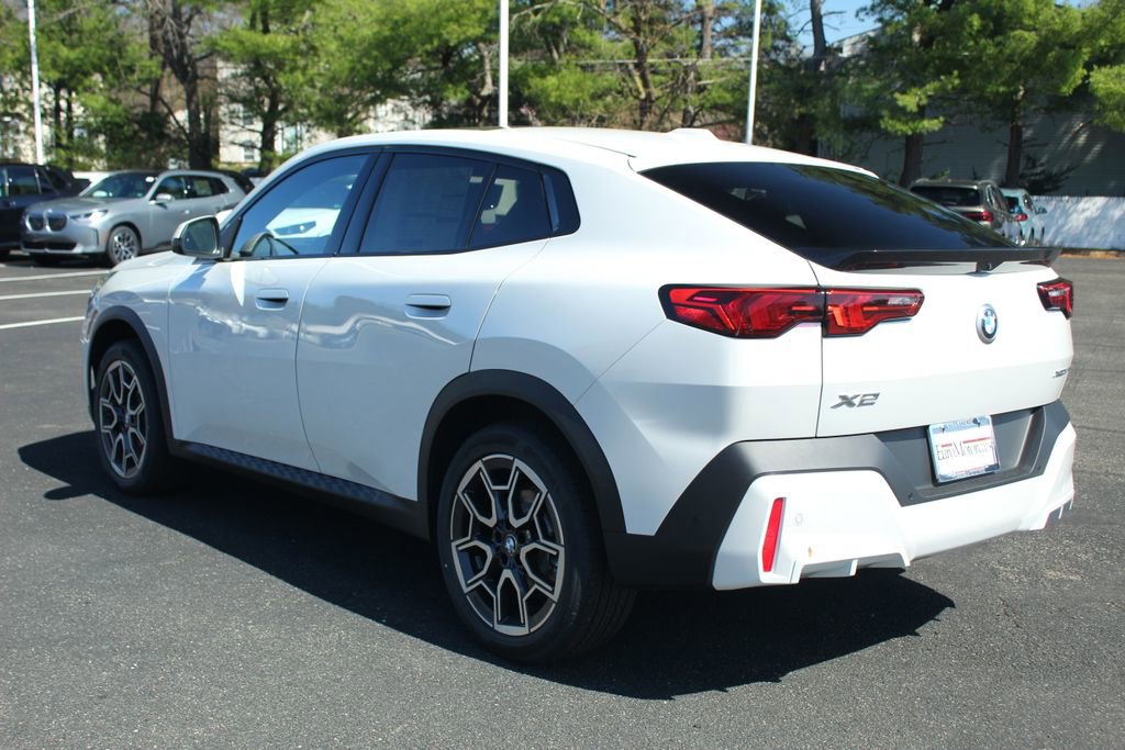 New 2026 BMW X2 xDrive28i w/ Technology Package AWD/4WD image 5