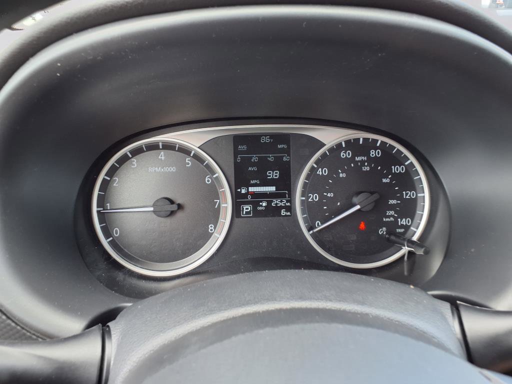 New 2025 Nissan Kicks Play S FWD image 18