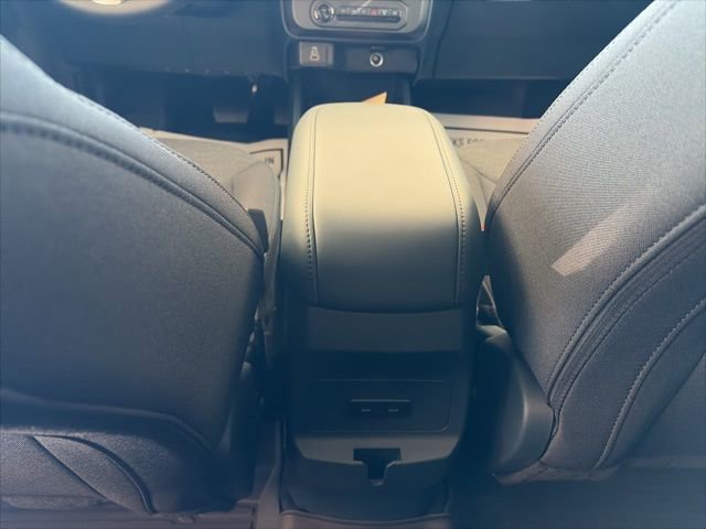New 2025 Ford Maverick XL w/ Equipment Group 101A image 13
