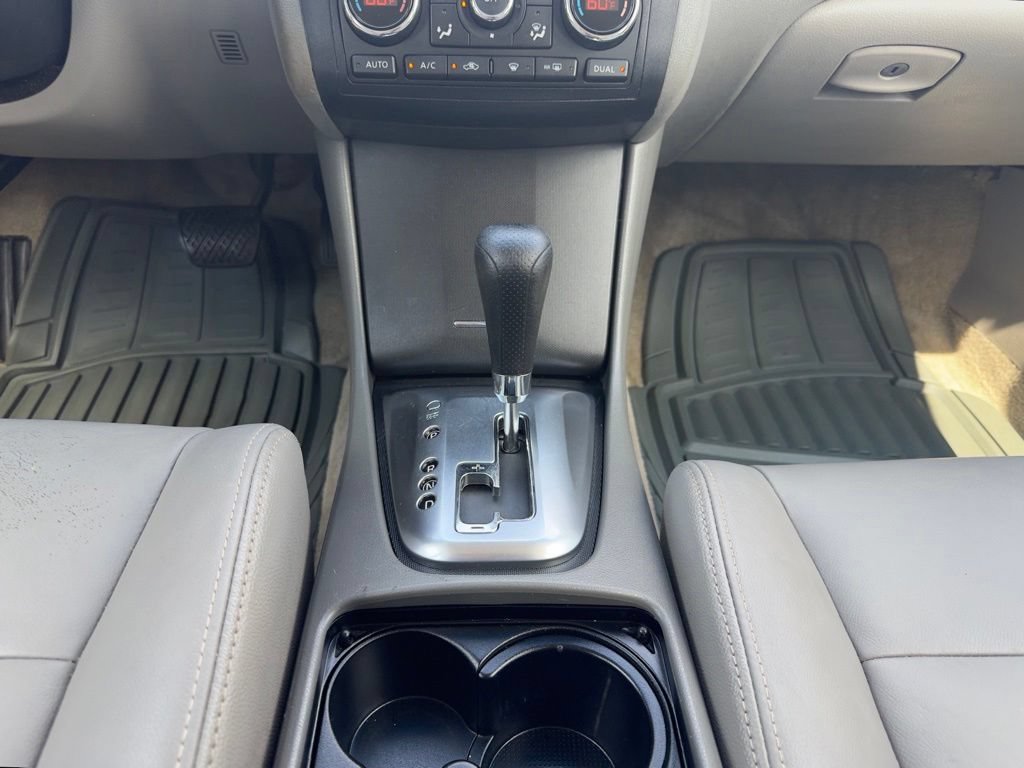 Used 2011 Nissan Altima 2.5 S w/ Convenience Pkg FWD image 10