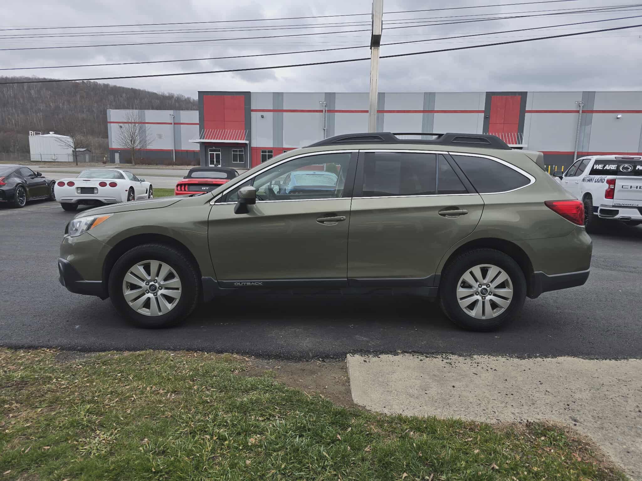 Used 2016 Subaru Outback 2.5i Premium w/ Protection Package #1 image 7