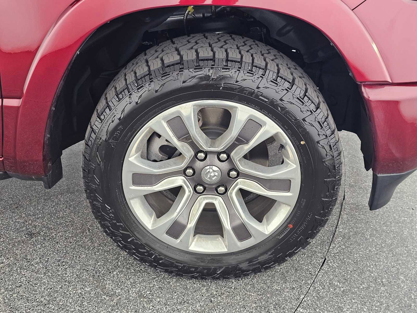 Used 2024 RAM 1500 Limited AWD/4WD image 9