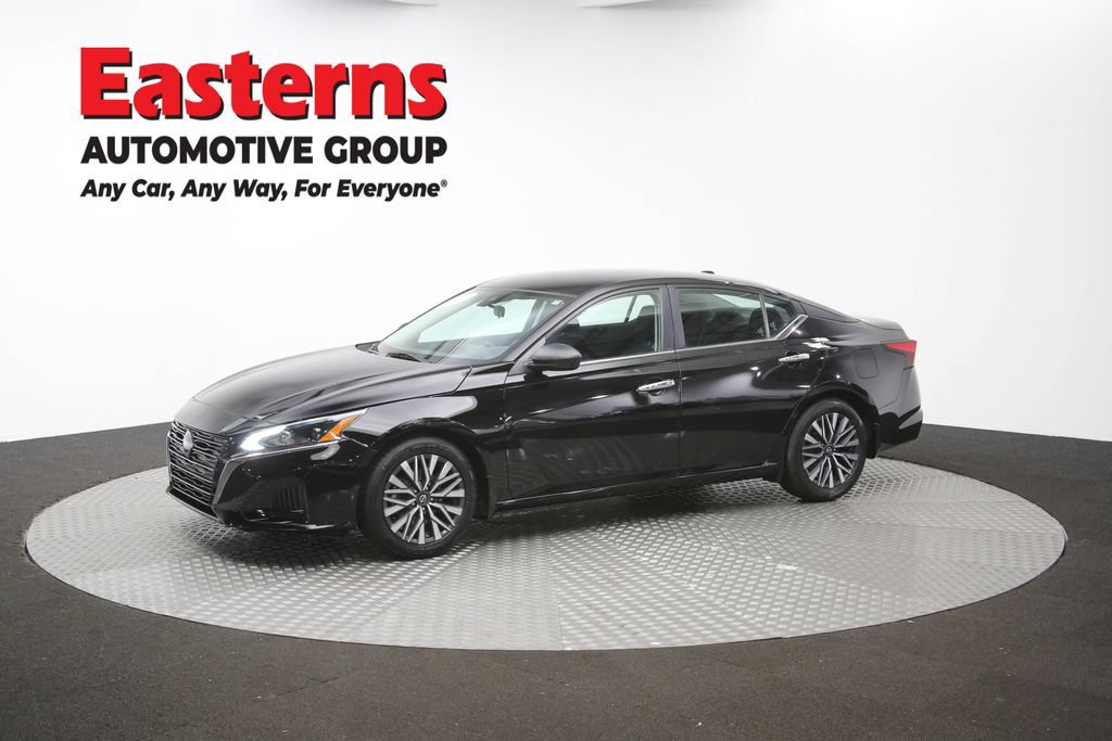 Used 2024 Nissan Altima 2.5 SV FWD image 59