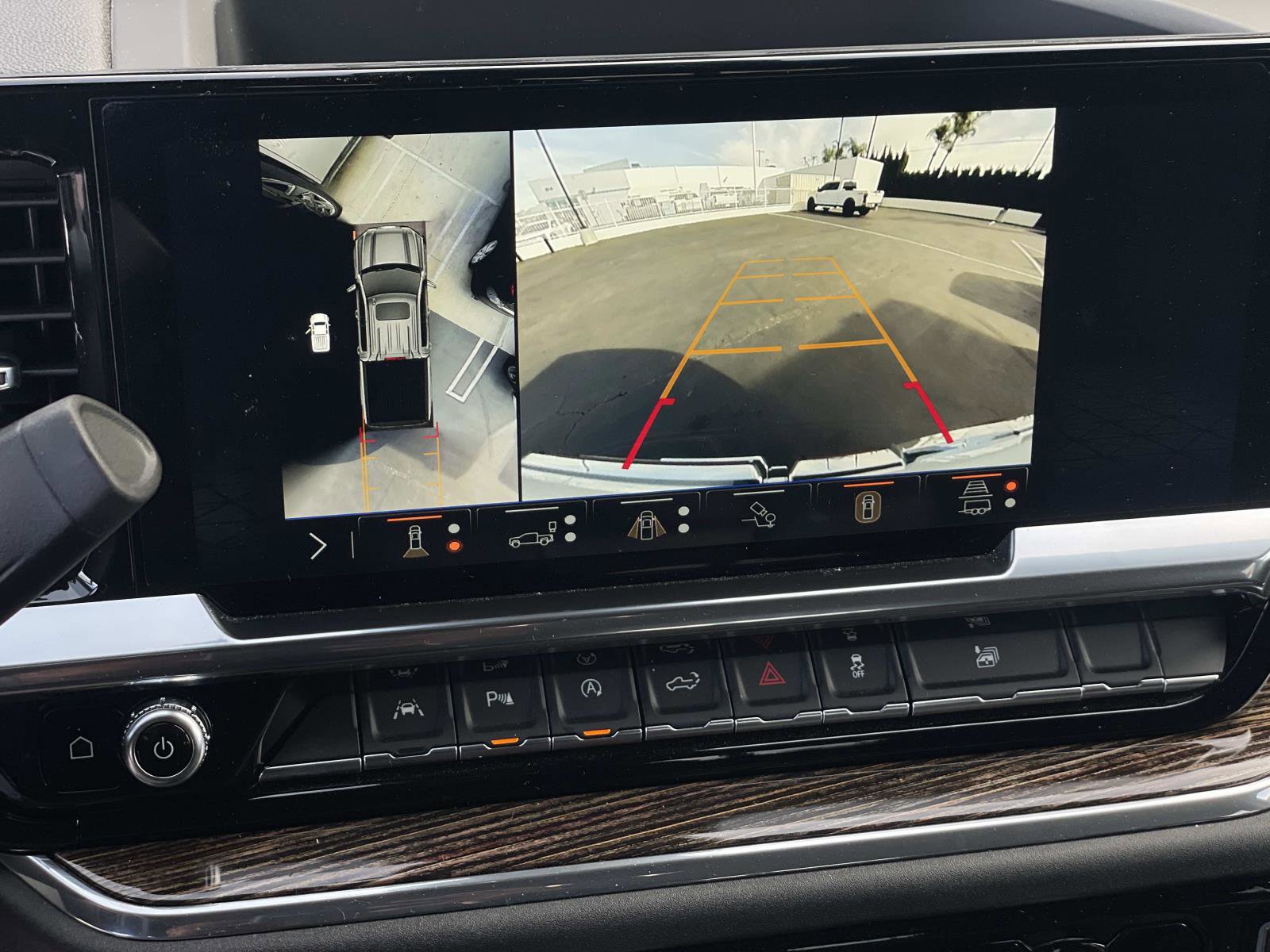 Used 2025 GMC Sierra 1500 SLE w/ Preferred Package image 17