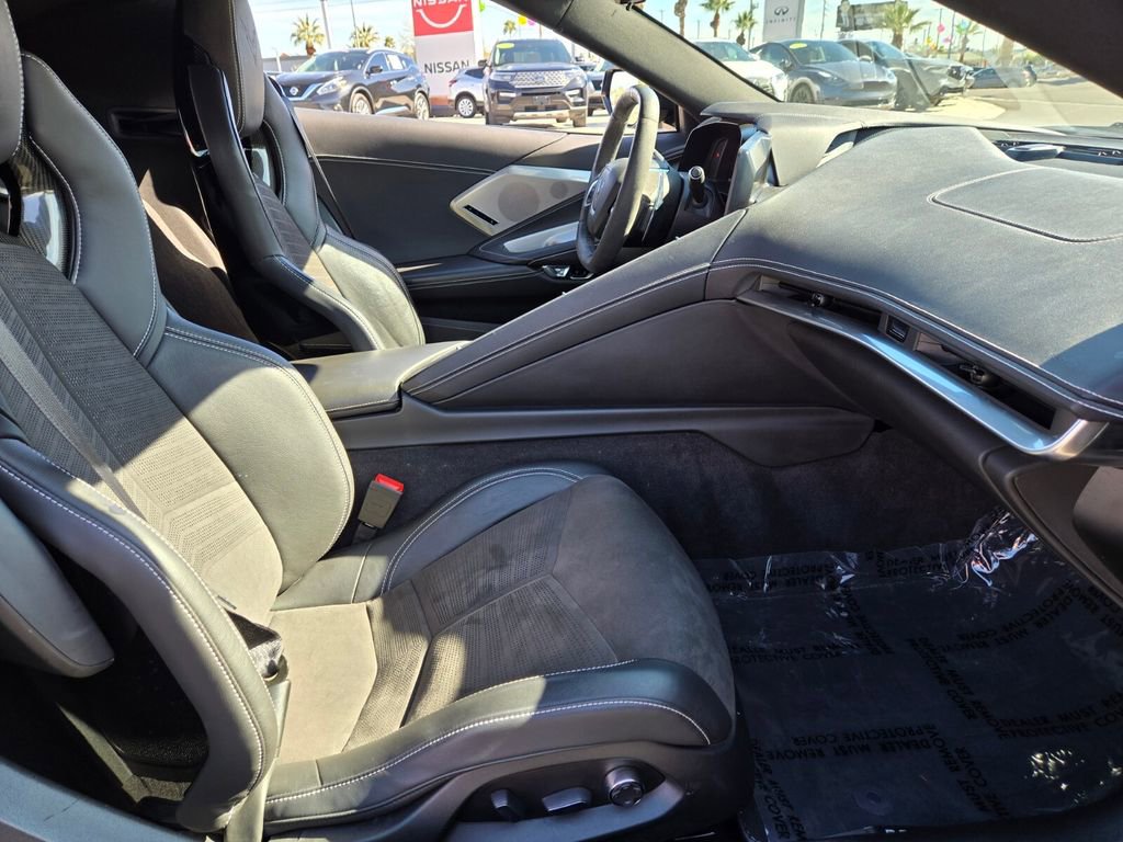 Used 2022 Chevrolet Corvette Stingray Preferred Cpe w/ Z51 Performance Package image 18