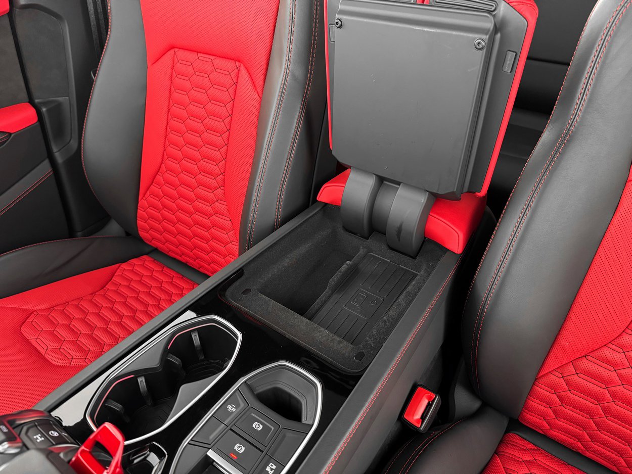 Used 2022 Lamborghini Urus image 22