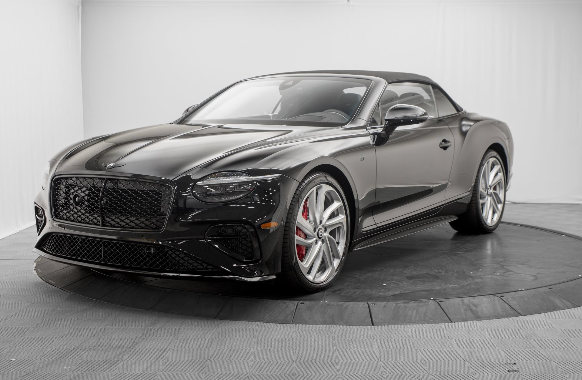 New 2026 Bentley Continental GTC AWD/4WD image 15