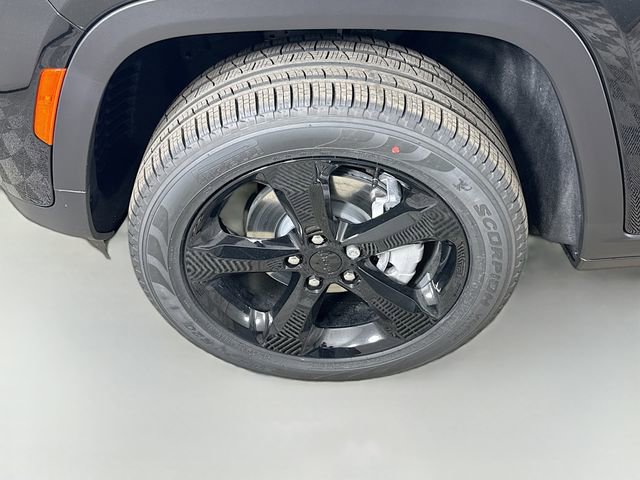 New 2025 Jeep Grand Cherokee Limited image 29