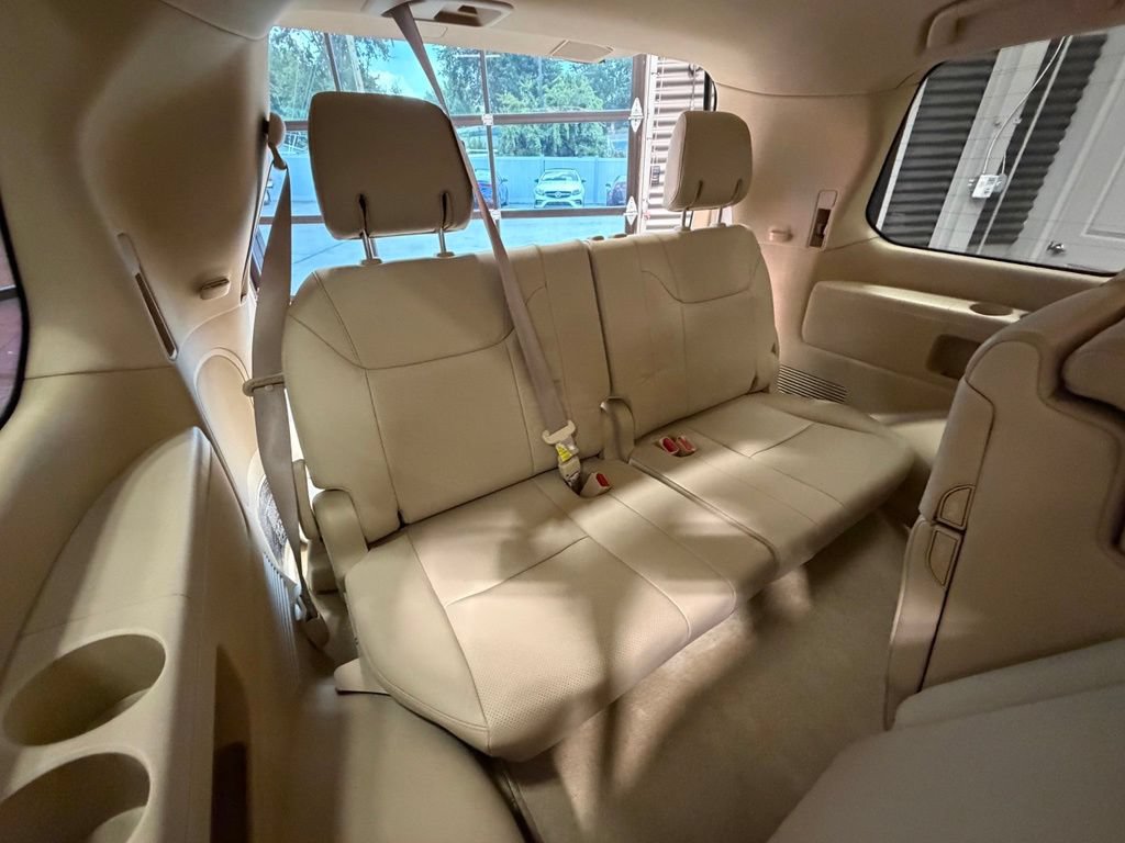 Used 2010 Lexus LX 570 4WD image 6