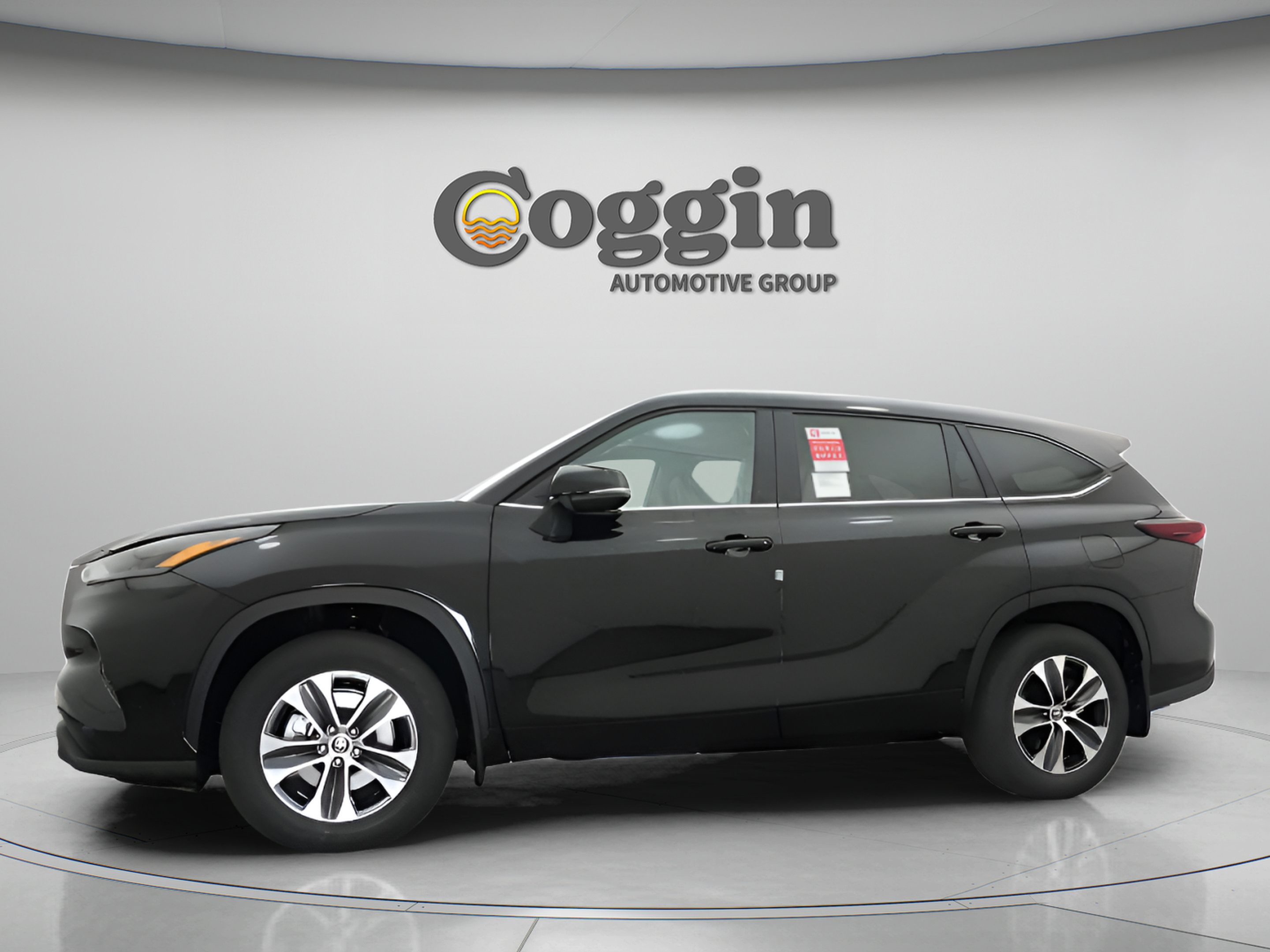 Certified 2026 Toyota Highlander XLE AWD/4WD image 18