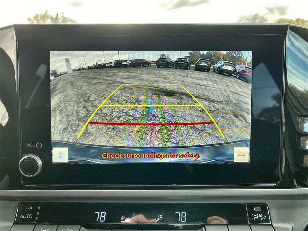 Used 2026 Toyota Camry SE image 23