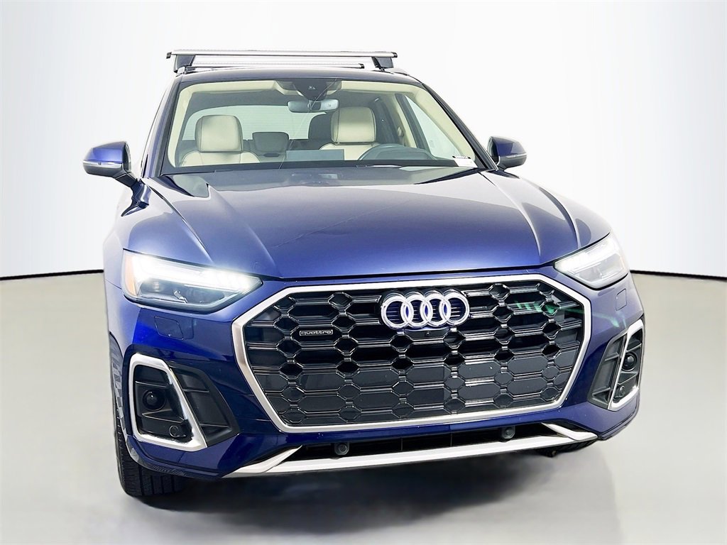 Used 2023 Audi Q5 2.0T Prestige w/ Prestige Package image 2