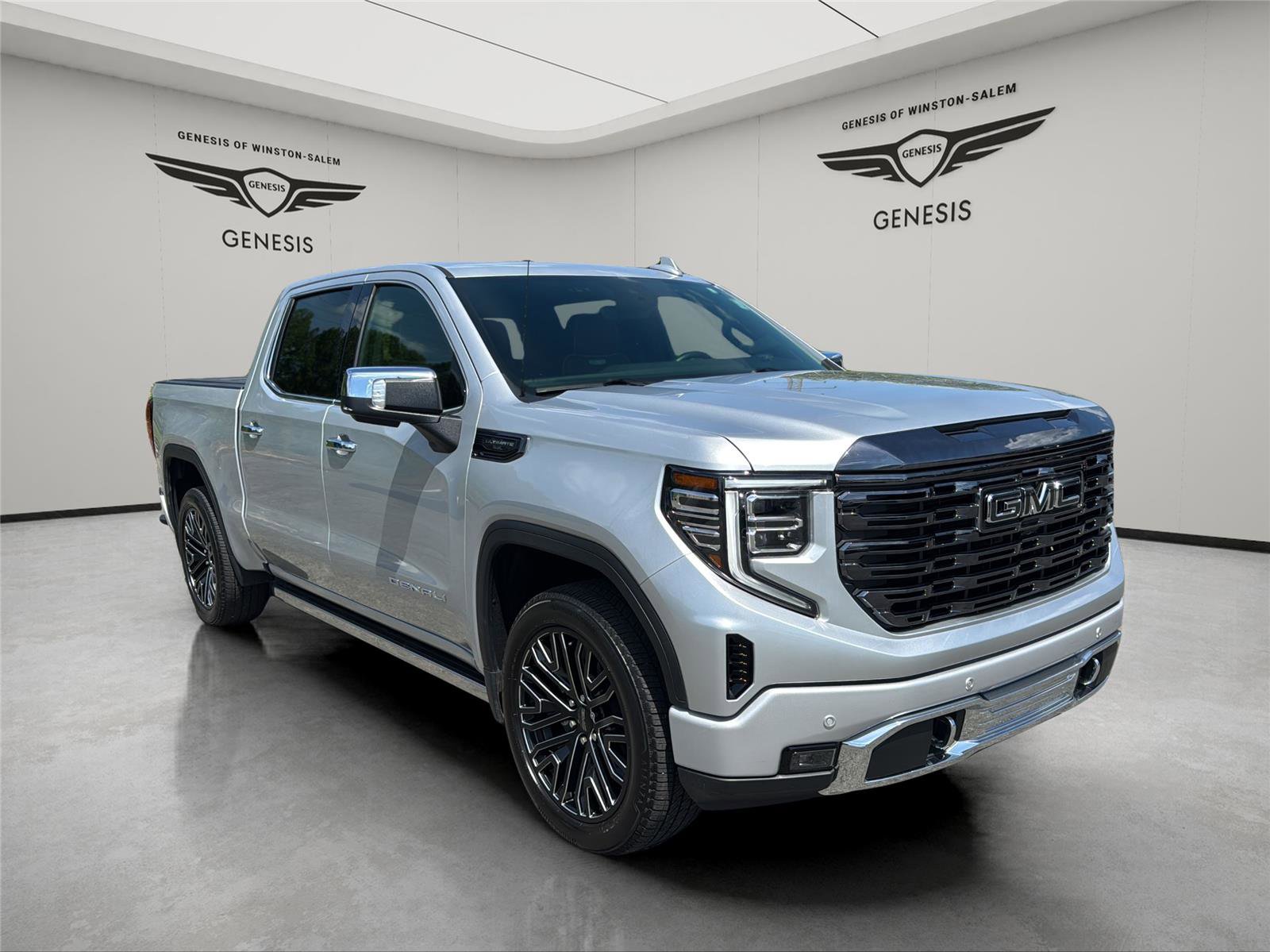 Used 2022 GMC Sierra 1500 Denali Ultimate AWD/4WD image 7
