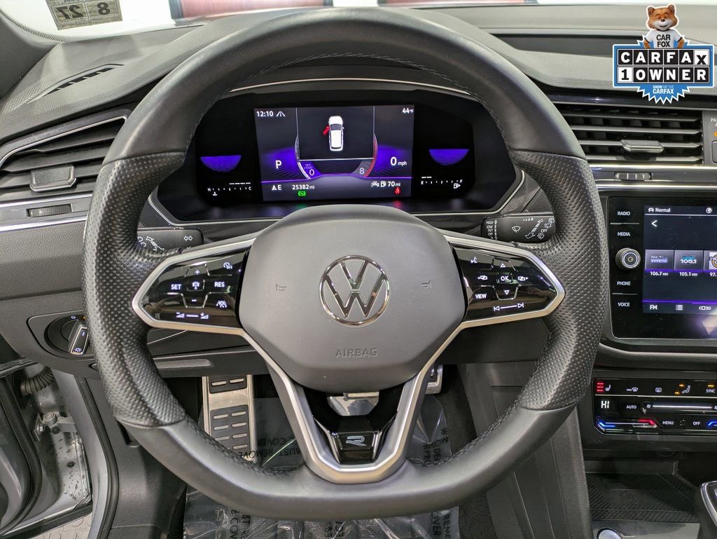 Used 2022 Volkswagen Tiguan SE R-Line image 19