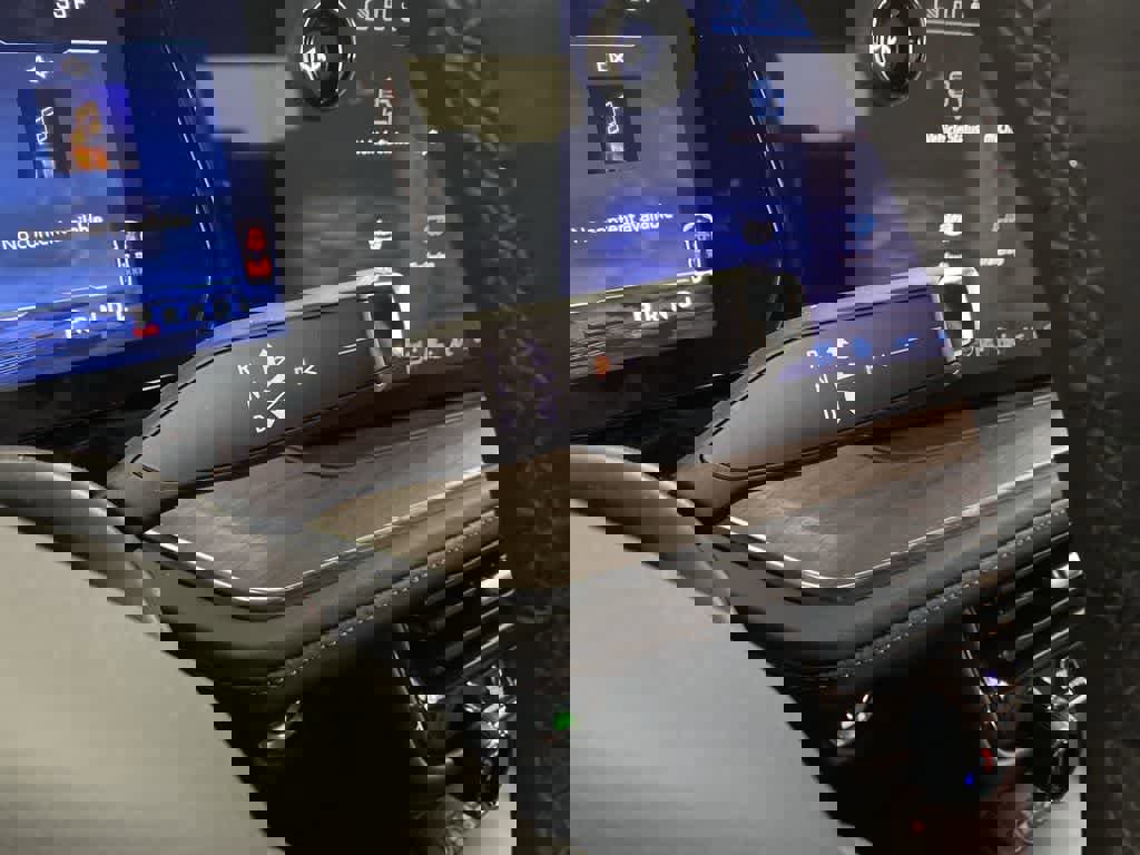 Used 2025 Chevrolet Tahoe High Country image 25