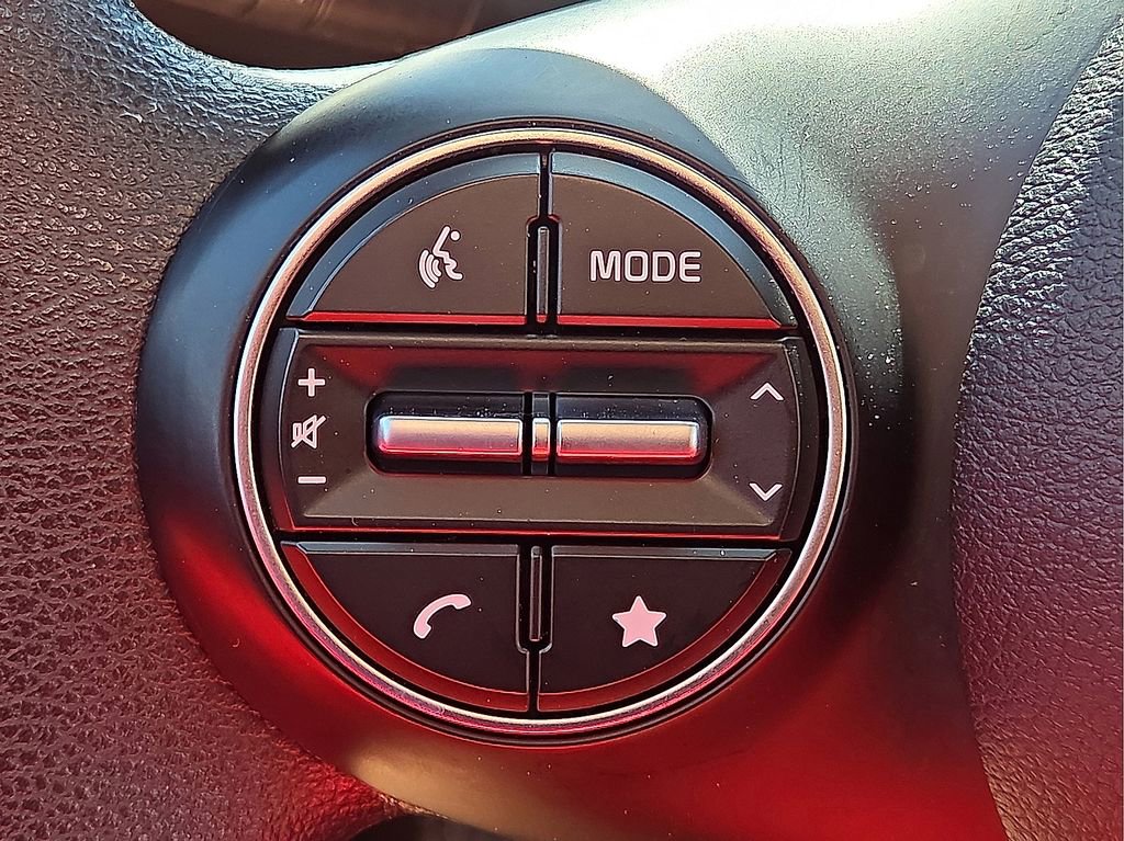 Used 2025 Kia Soul LX w/ LX Technology Package image 27