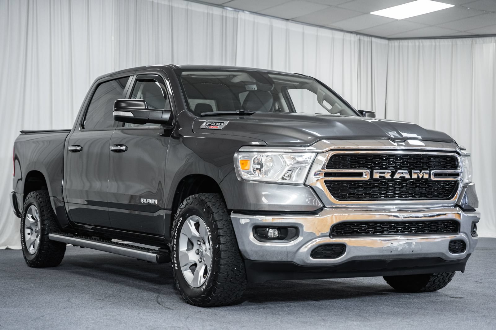 Used 2020 RAM 1500 Big Horn AWD/4WD image 1