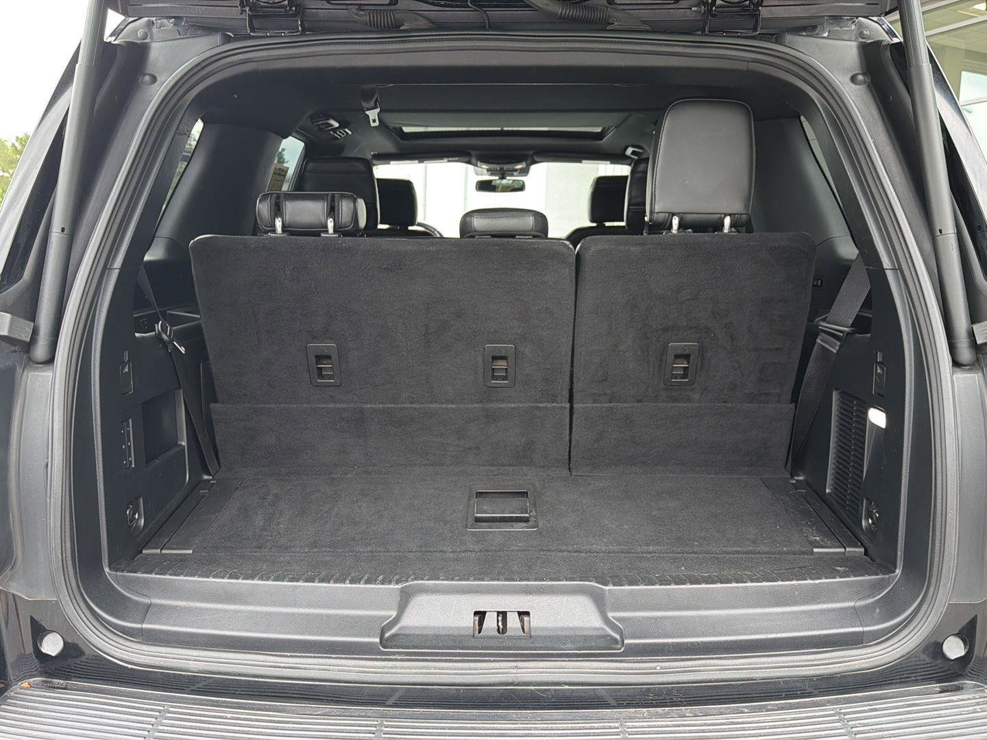 Used 2019 Ford Expedition Limited w/ Special Edition Package AWD/4WD image 36