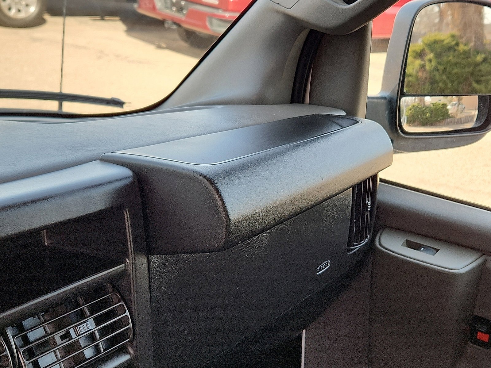 Used 2020 GMC Savana 2500 w/ Driver Convenience Package image 18