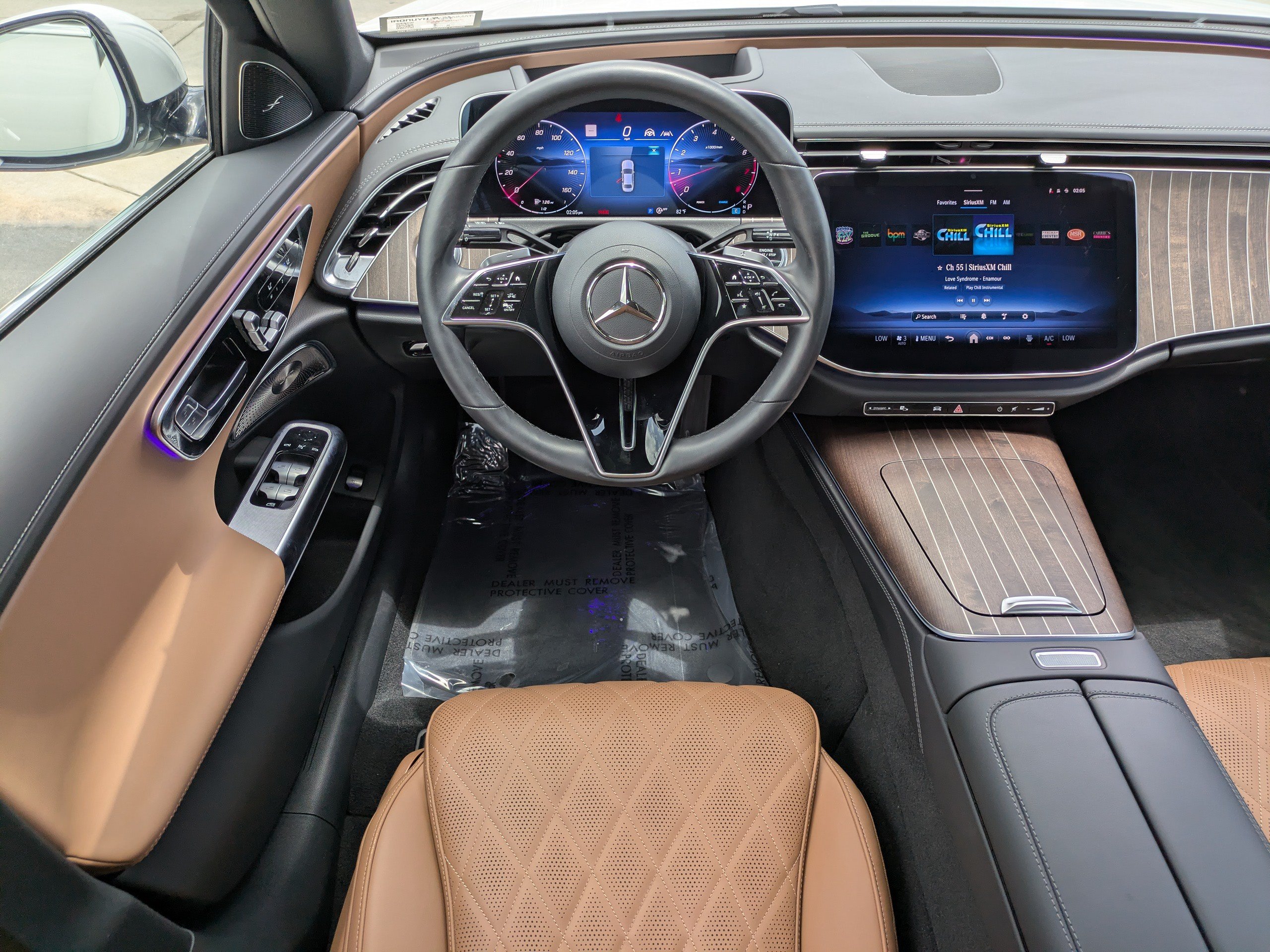 Used 2025 Mercedes-Benz E 450 4MATIC Sedan image 15