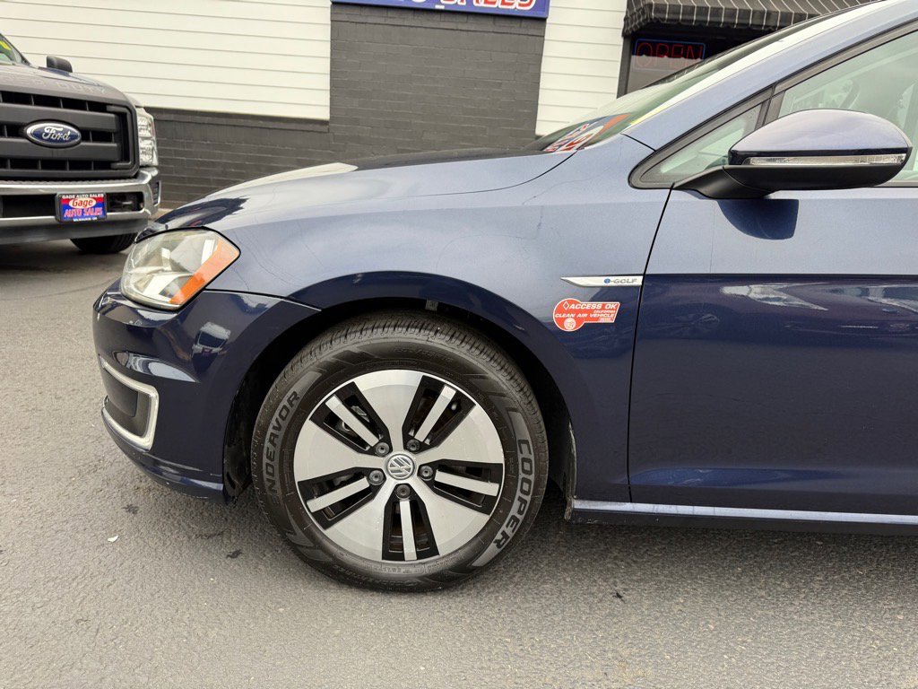 Used 2016 Volkswagen e-Golf SE image 13