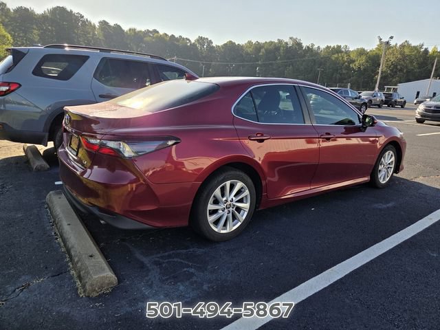 Used 2021 Toyota Camry LE FWD image 5