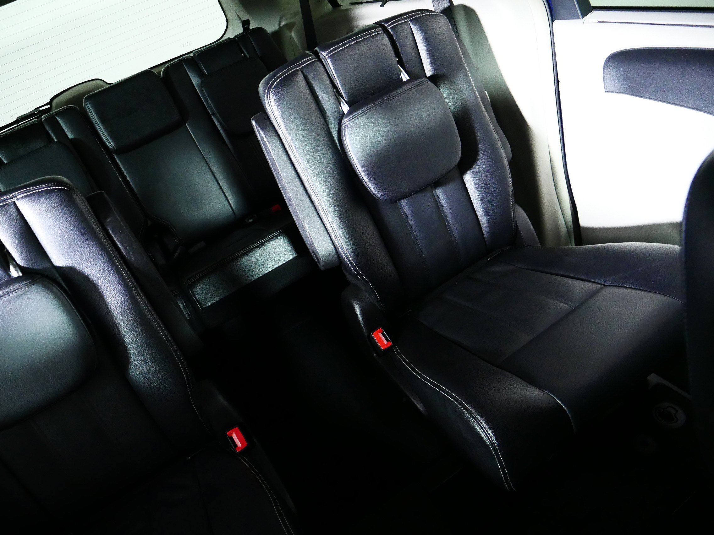Used 2015 Chrysler Town & Country Touring w/ Driver Convenience Group FWD image 14