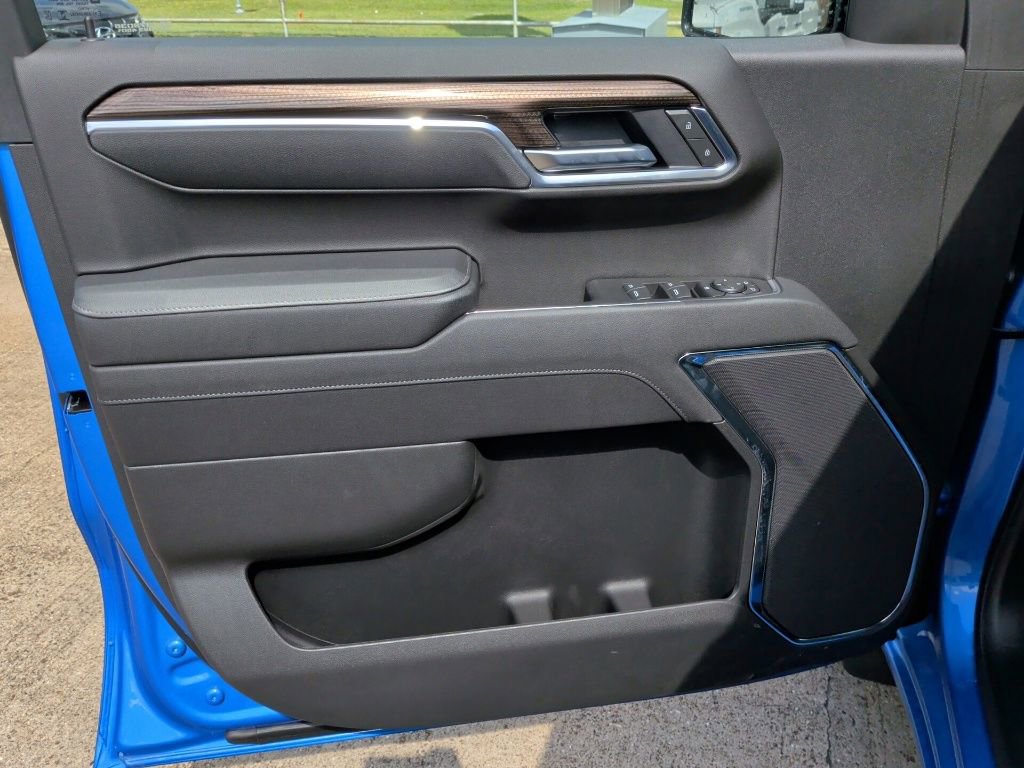 New 2025 Chevrolet Silverado 1500 RST AWD/4WD image 10