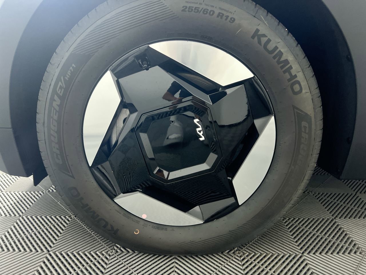 New 2026 Kia EV9 Light image 13