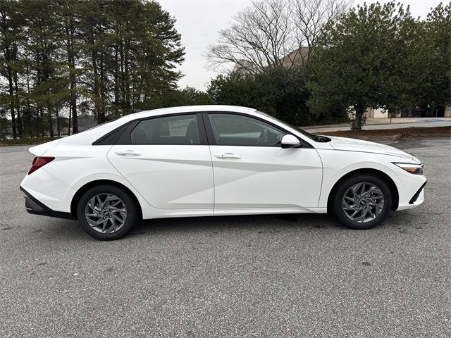 New 2026 Hyundai Elantra Blue image 8