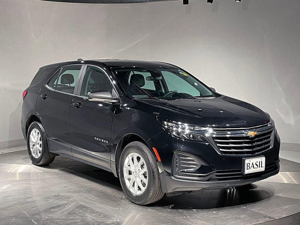 Used 2023 Chevrolet Equinox LS image 38