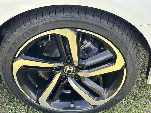 Used 2022 Honda Accord Sport image 16